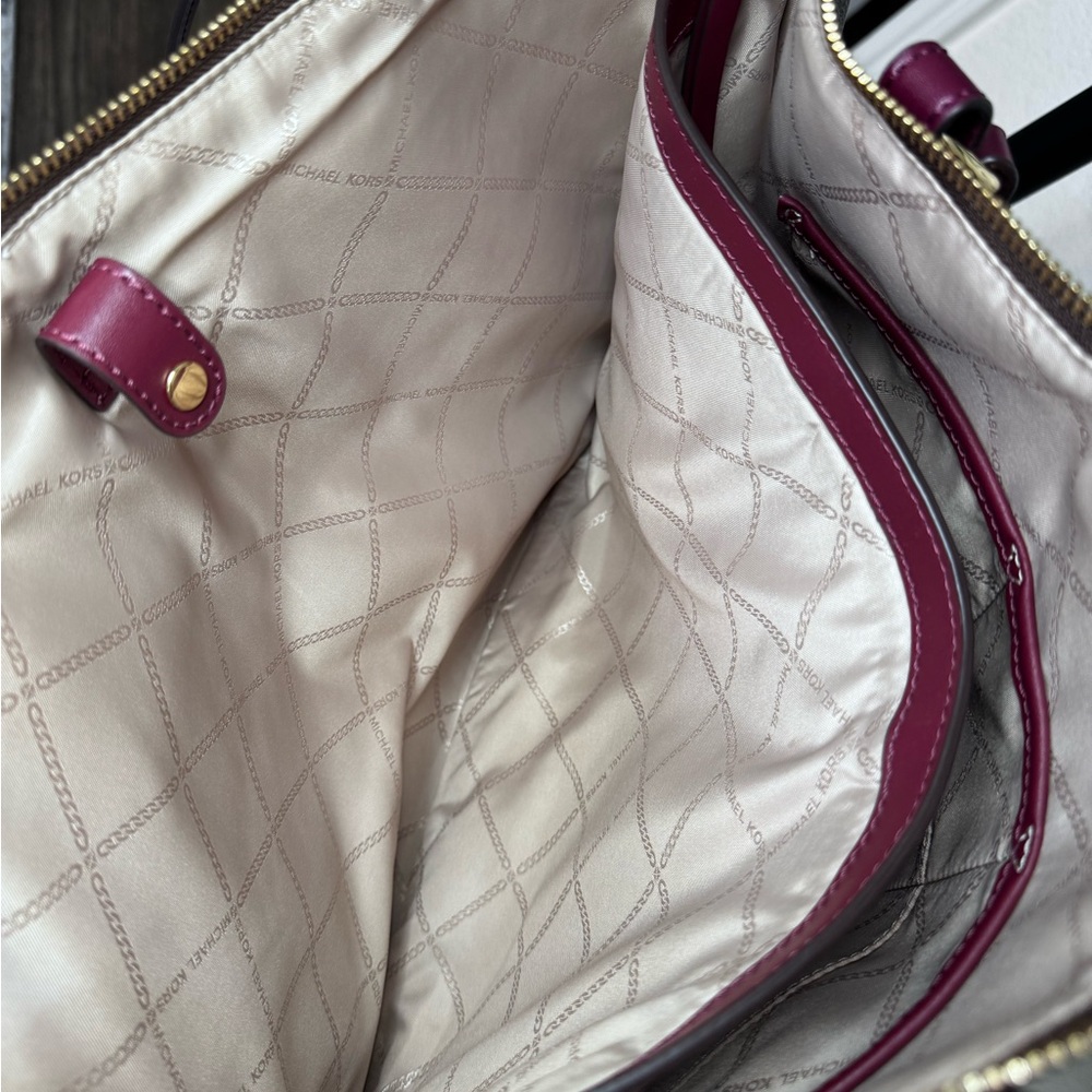 Michael Kors Tote Bag - Picture 6 of 6